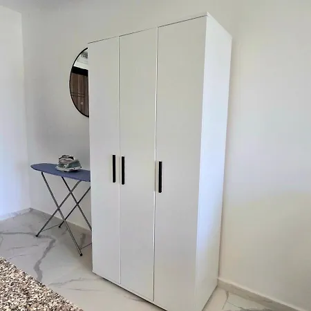 Апартамент Modern In Shartrez, Shkorpilovsti Шкорпиловци