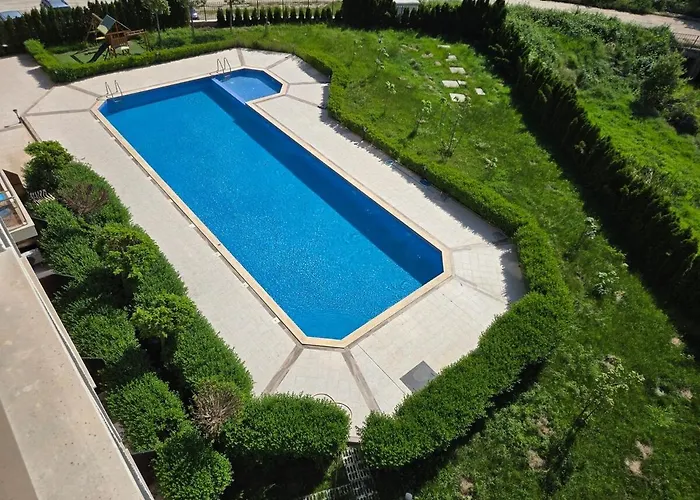 Modern In Shartrez, Shkorpilovsti דירה *