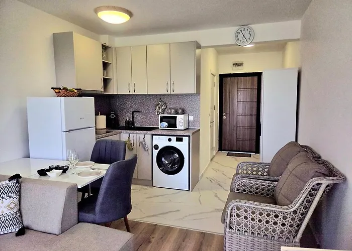 Modern In Shartrez, Shkorpilovsti * 슈코르필로브치